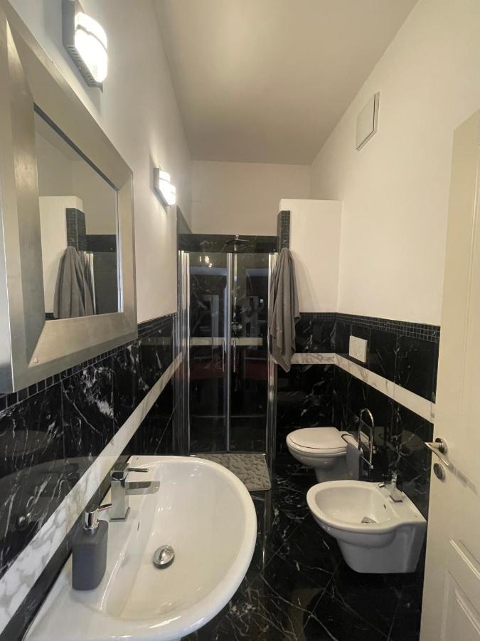 Villa Bianca A Few Steps By The Sea With Exclusive Garden & Jacuzzi Ливорно Экстерьер фото