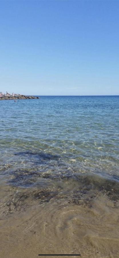 Villa Bianca A Few Steps By The Sea With Exclusive Garden & Jacuzzi Ливорно Экстерьер фото