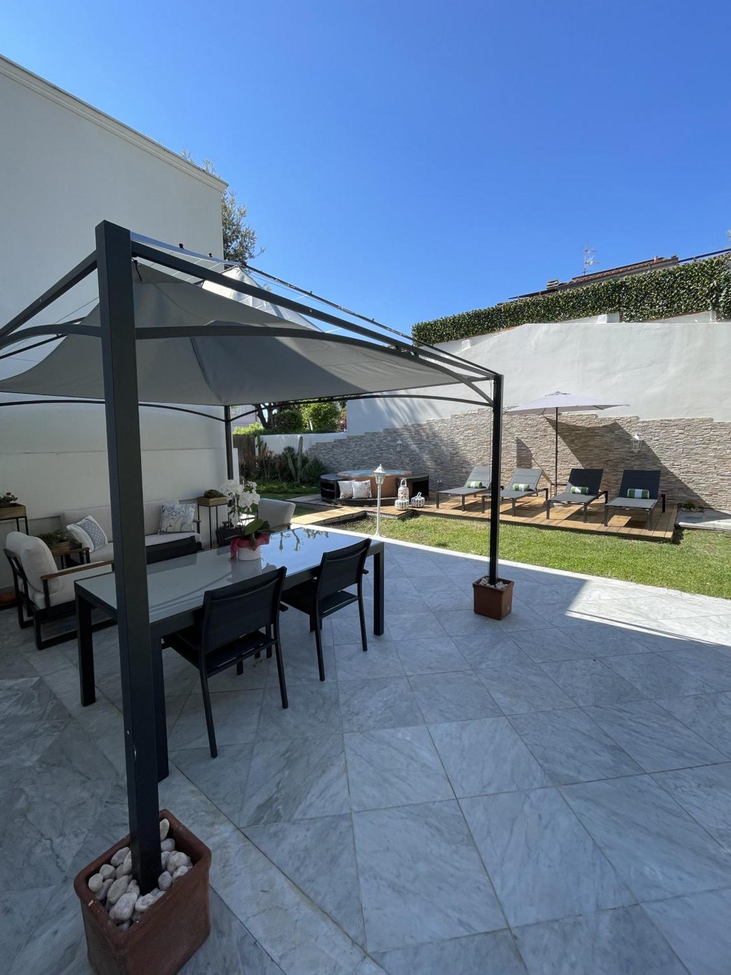 Villa Bianca A Few Steps By The Sea With Exclusive Garden & Jacuzzi Ливорно Экстерьер фото